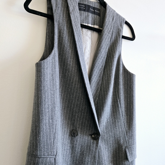 Zara S sleeveless blazer vest, grey with white stripes - Picture 3 of 10